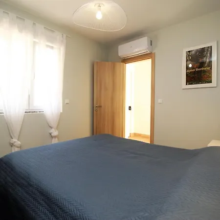 Mimosa House Semesterbostad *